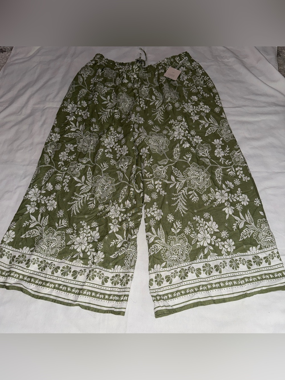 Olive Floral Print Wide-Leg Women’s Pants